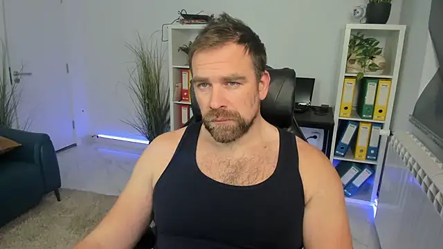 John-E-Dough online show from December 5, 2025, 10:14 am