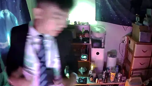 Snapshot of ex199212 chatting on March 7, 2025, 7:19 am ex199212 online show from March 7, 2025, 7:19 am