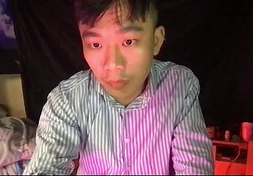 Snapshot of ex199212 chatting on March 9, 2025, 1:15 pm ex199212 online show from March 9, 2025, 1:15 pm