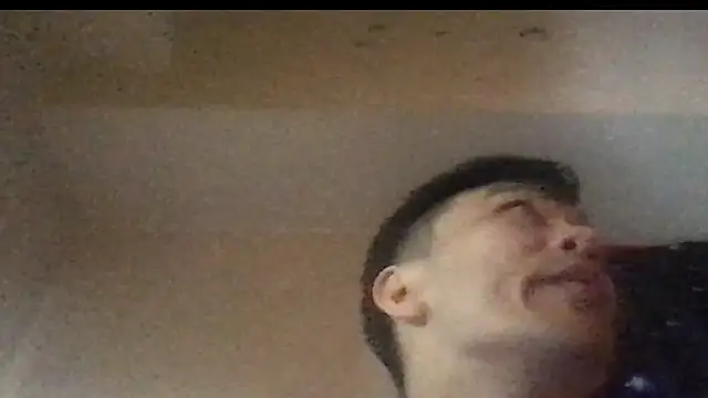 Snapshot of ex199212 chatting on March 2, 2025, 11:09 am ex199212 online show from March 2, 2025, 11:09 am