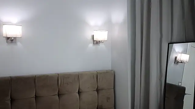 Snapshot of magnificent_angel chatting on March 17, 2025, 7:37 pm magnificent angel online show from March 17, 2025, 7:37 pm