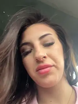 Snapshot of SashaBelle_ chatting on November 19, 2025, 7:08 am SashaBelle online show from November 19, 2025, 7:08 am