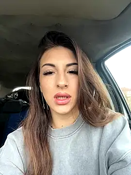 Snapshot of SashaBelle_ chatting on November 26, 2025, 7:19 am SashaBelle online show from November 26, 2025, 7:19 am