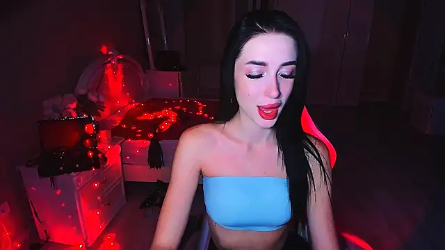 Snapshot of lovely_desire chatting on October 14, 2025, 8:15 am lovely desire online show from October 14, 2025, 8:15 am