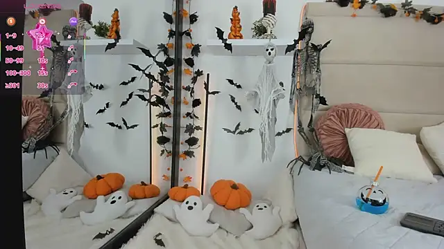 Snapshot of Mollymoon1 chatting on October 29, 2025, 10:09 pm Mollymoon1 online show from October 29, 2025, 10:09 pm