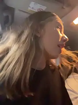 Mollymoon1 online show from February 2, 2026, 9:25 pm