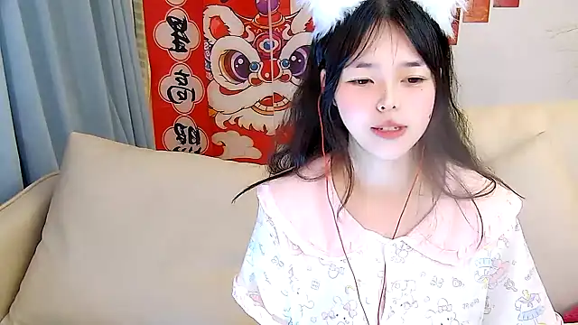 mango-a online show from February 19, 2025, 4:00 pm