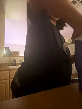 Snapshot of AlyssiaAmoreXO chatting on October 20, 2025, 5:02 pm AlyssiaAmoreXO online show from October 20, 2025, 5:02 pm