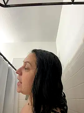 Snapshot of AlyssiaAmoreXO chatting on November 28, 2025, 6:30 pm AlyssiaAmoreXO online show from November 28, 2025, 6:30 pm