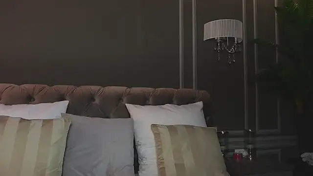 Snapshot of AnnieStylesx chatting on October 18, 2025, 3:30 am AnnieStylesx online show from October 18, 2025, 3:30 am