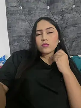 YuliiCamm online show from March 5, 2025, 11:38 pm