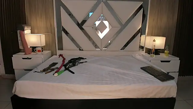 Snapshot of ValentinaThomas chatting on October 19, 2025, 7:16 pm ValentinaThomas online show from October 19, 2025, 7:16 pm