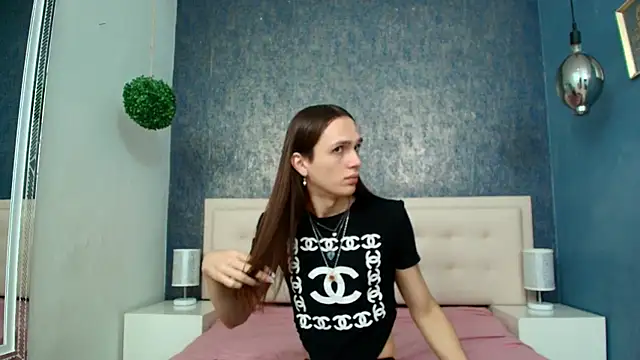 Snapshot of Celestial_Queen_ chatting on October 14, 2025, 1:12 pm Celestial Queen online show from October 14, 2025, 1:12 pm