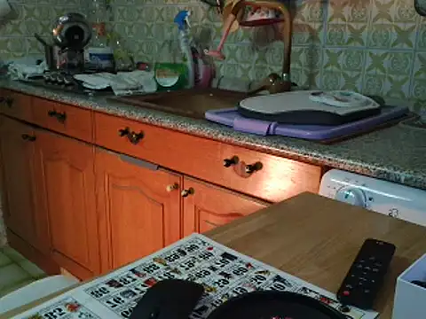 VeneRed online show from November 21, 2025, 9:41 am