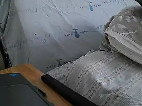 Snapshot of VeneRed chatting on August 1, 2026, 1:20 pm VeneRed online show from August 1, 2026, 1:20 pm