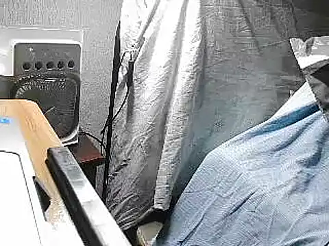 Snapshot of VeneRed chatting on July 3, 2026, 11:33 pm VeneRed online show from July 3, 2026, 11:33 pm