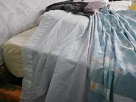 Snapshot of VeneRed chatting on June 26, 2026, 2:23 pm VeneRed online show from June 26, 2026, 2:23 pm