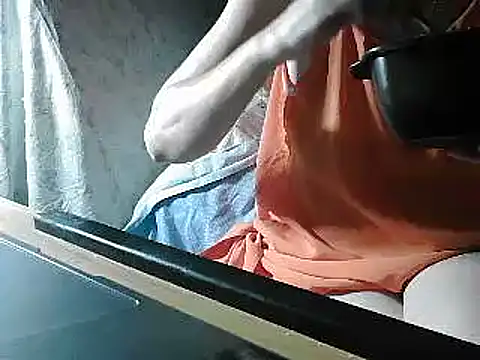 Snapshot of VeneRed chatting on July 20, 2026, 6:54 pm VeneRed online show from July 20, 2026, 6:54 pm