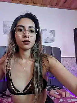 Snapshot of Scarlett_Khan chatting on December 31, 2024, 1:19 pm Scarlett Khan online show from December 31, 2024, 1:19 pm