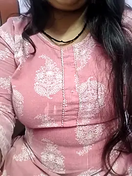 Cute payal0 online show from February 17, 2026, 4:21 am