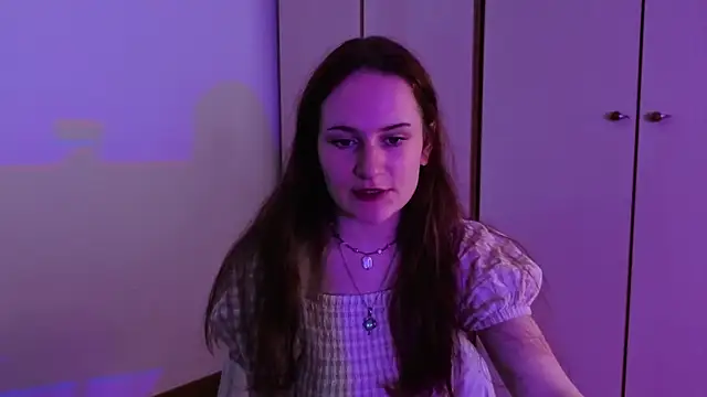 Snapshot of L1ittle_kitty_ chatting on June 17, 2026, 6:13 am L1ittle kitty online show from June 17, 2026, 6:13 am