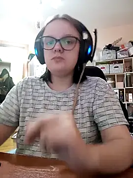 Snapshot of DivaMarisa chatting on March 22, 2025, 3:09 am DivaMarisa online show from March 22, 2025, 3:09 am