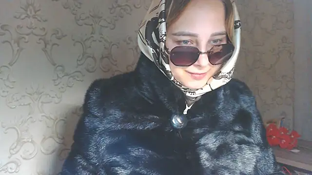 Snapshot of DolphinDreams chatting on July 15, 2026, 1:34 am DolphinDreams online show from July 15, 2026, 1:34 am