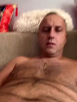 Snapshot of Lecatore80 chatting on October 11, 2025, 11:33 am Lecatore80 online show from October 11, 2025, 11:33 am