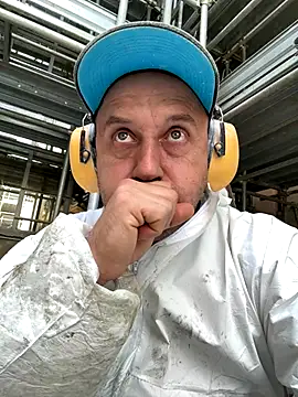 Snapshot of Lecatore80 chatting on October 16, 2025, 1:08 pm Lecatore80 online show from October 16, 2025, 1:08 pm