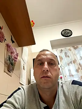 Snapshot of Lecatore80 chatting on November 2, 2025, 7:02 am Lecatore80 online show from November 2, 2025, 7:02 am