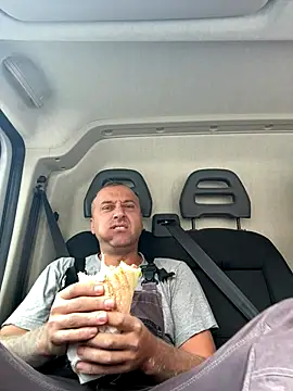 Snapshot of Lecatore80 chatting on October 13, 2025, 10:06 am Lecatore80 online show from October 13, 2025, 10:06 am