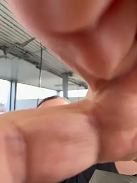 Snapshot of Lecatore80 chatting on March 6, 2026, 3:51 pm Lecatore80 online show from March 6, 2026, 3:51 pm