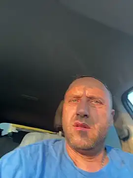 Snapshot of Lecatore80 chatting on October 17, 2025, 3:47 pm Lecatore80 online show from October 17, 2025, 3:47 pm