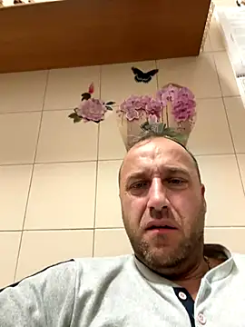 Snapshot of Lecatore80 chatting on November 15, 2025, 6:50 am Lecatore80 online show from November 15, 2025, 6:50 am