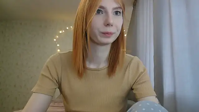 Snapshot of KateBunny chatting on February 19, 2025, 12:11 pm KateBunny online show from February 19, 2025, 12:11 pm