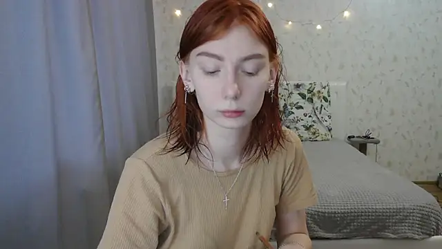 Snapshot of KateBunny chatting on January 4, 2025, 7:45 am KateBunny online show from January 4, 2025, 7:45 am