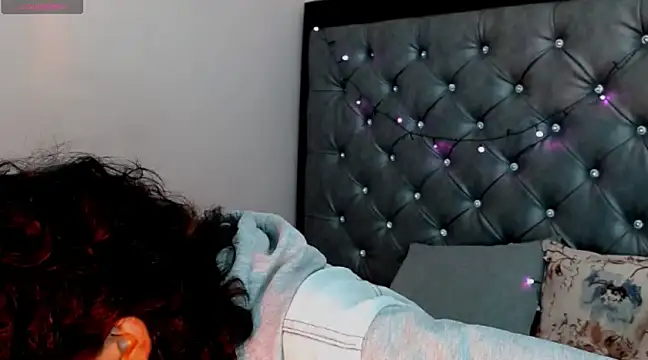 ToshiaKimich online show from March 13, 2025, 7:17 pm