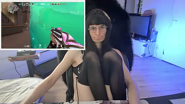 CeriseLapine online show from October 26, 2025, 11:16 pm