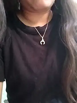 Indianhyna online show from February 3, 2026, 7:13 am