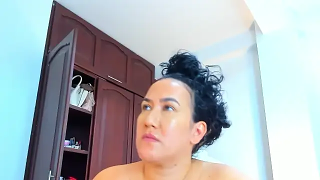 kathyajhonss online show from June 16, 2026, 9:48 pm