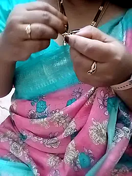 Snapshot of your-sameera chatting on October 13, 2025, 4:36 am your-sameera online show from October 13, 2025, 4:36 am