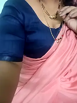 Snapshot of your-sameera chatting on December 15, 2025, 5:02 am your-sameera online show from December 15, 2025, 5:02 am