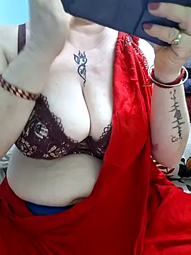 Snapshot of Raja_Ranii chatting on June 26, 2026, 12:27 am Raja Ranii online show from June 26, 2026, 12:27 am