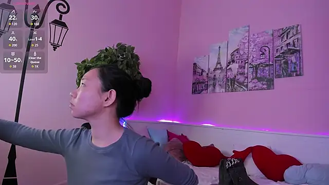 Inari Okami  online show from October 9, 2025, 5:52 am