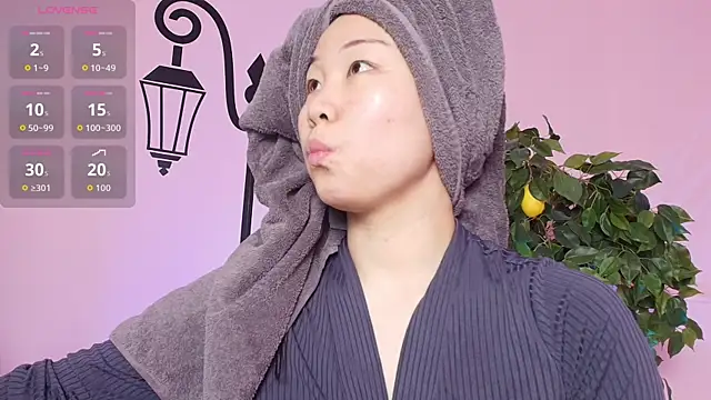 Snapshot of Inari_Okami_ chatting on June 25, 2026, 3:17 pm Inari Okami online show from June 25, 2026, 3:17 pm