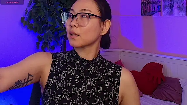 Snapshot of Inari_Okami_ chatting on March 20, 2026, 3:24 pm Inari Okami online show from March 20, 2026, 3:24 pm