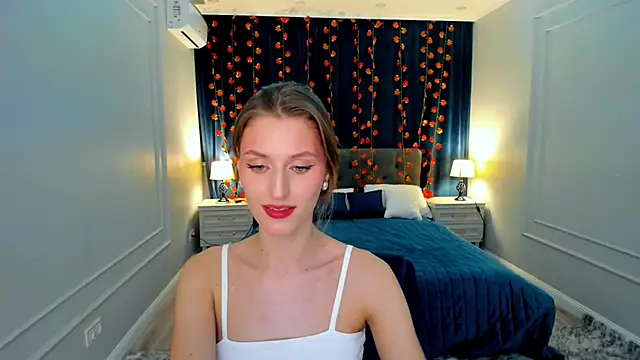 NaturalBeaty online show from November 17, 2025, 6:45 pm