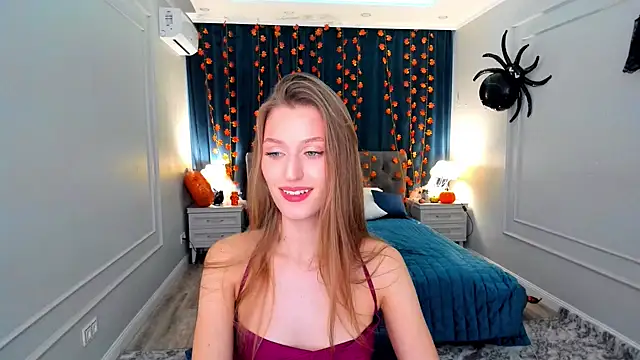 NaturalBeaty online show from October 28, 2025, 4:24 am