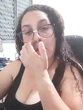 litha luna online show from December 11, 2024, 2:41 am