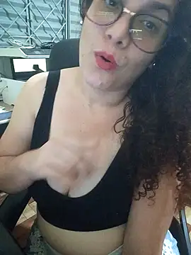 litha luna online show from December 5, 2024, 7:43 am